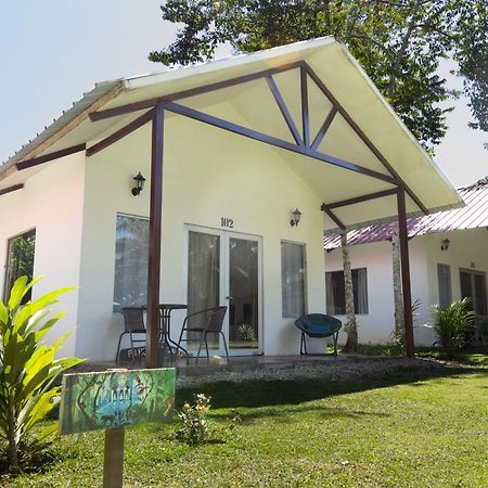 Chaikoni Lodge Pucallpa Zewnętrze zdjęcie